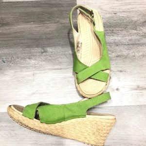 Crocs Espadrilles Wedges shoes size 7